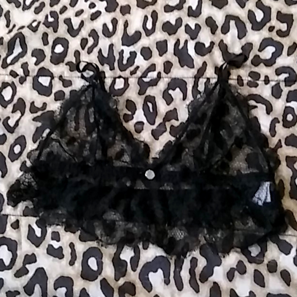 Black sheer lace bralette size large